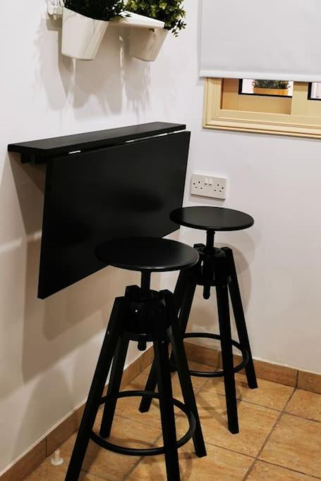 Pretty And Quiet Studio, With Wifi And Parking Лимасол Экстерьер фото